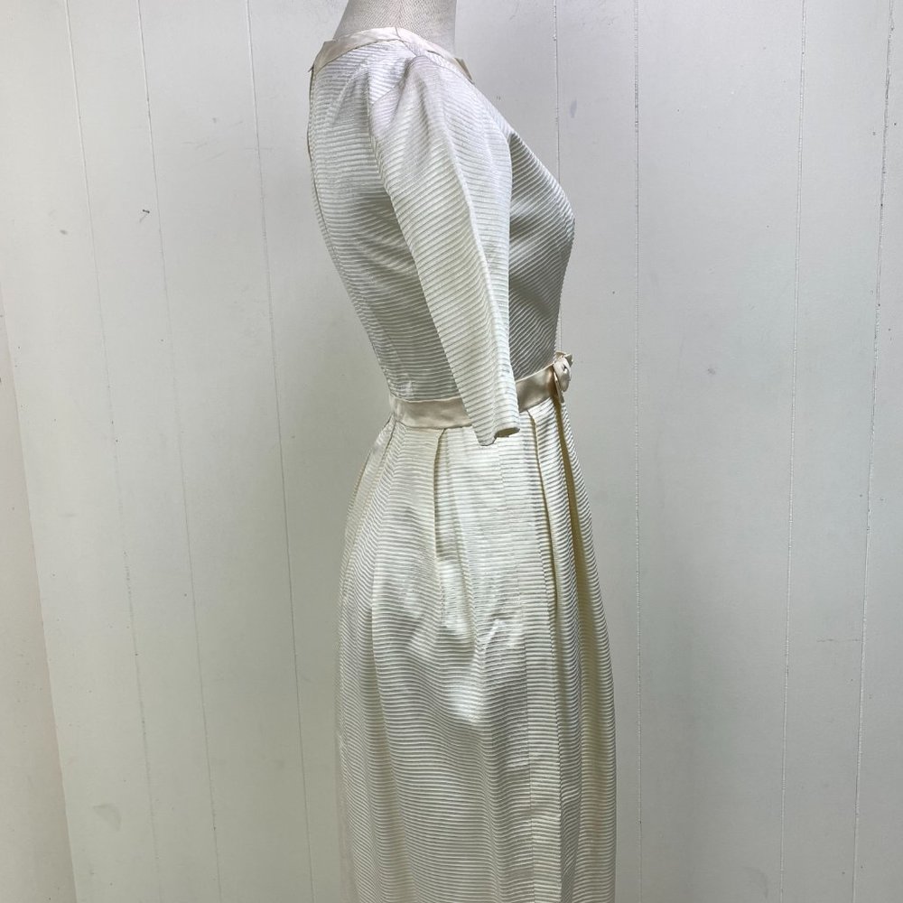 Vintage Ivory Ribbon Bow & Trim Wedding Dress - Picture 8 of 14